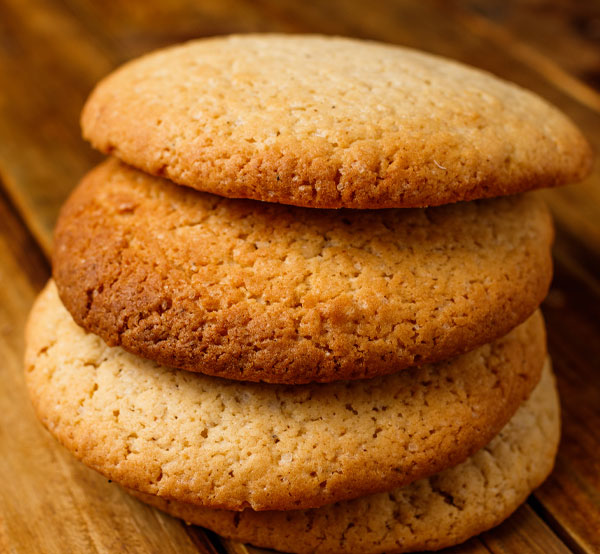 Buttery tea cakes that melt in your mouth, perfect for enjoying with a cup of tea or coffee.